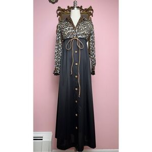 Vintage 60s Vanity Fair Black Leopard Animal Print Hostess Collar Nightgown P